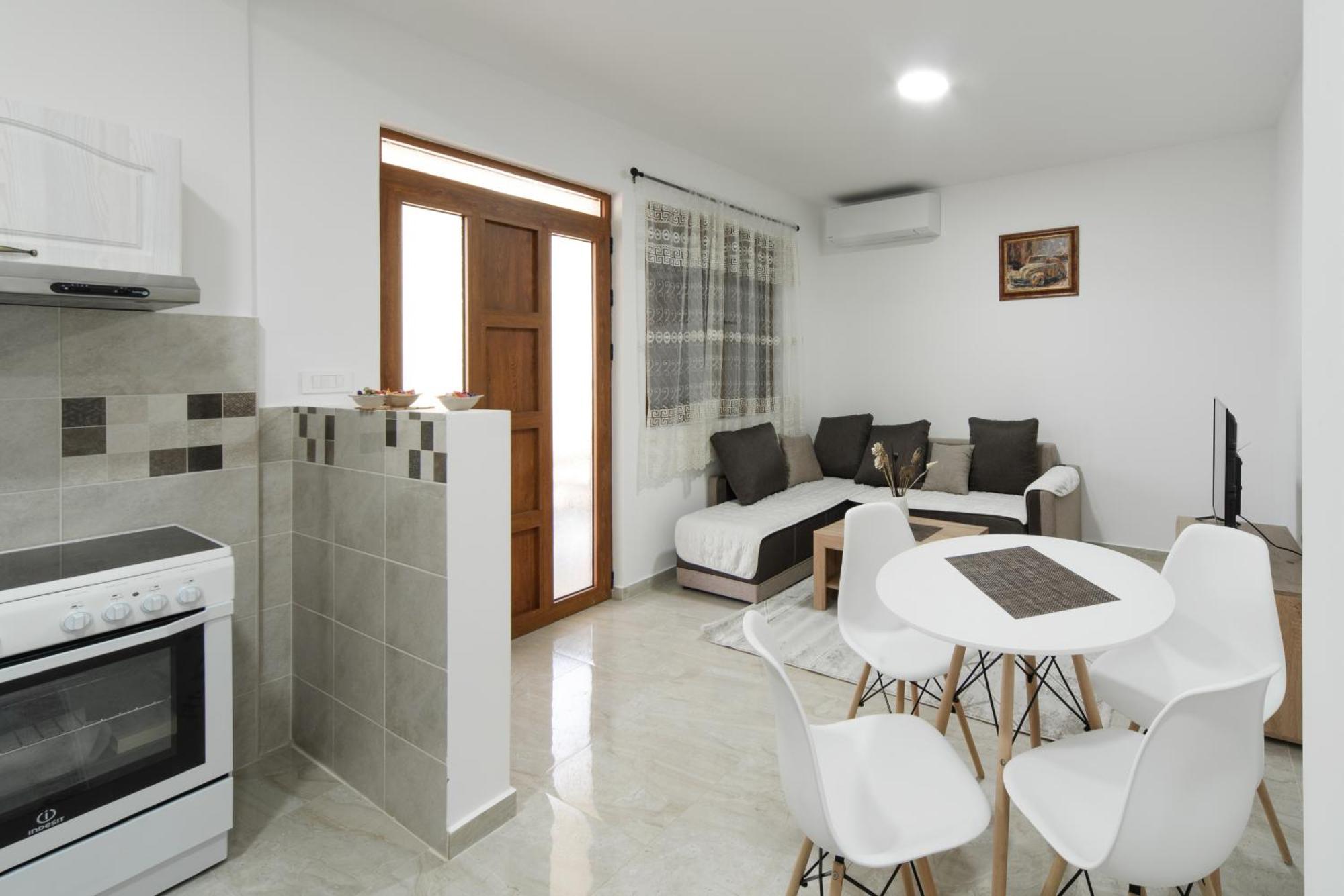 Kasi Apartments 科托尔 外观 照片